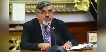 Congresista Alex Paredes se une a la bancada de Somos Perú: renunció a Bloque Magisterial Congresista Alex Paredes se une a la bancada de Somos Perú: renunció a Bloque Magisterial