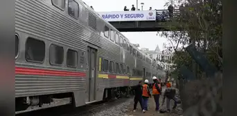 Tren de Rafael López Aliaga se descarrila en Parque de la Muralla: así quedó tras el accidente