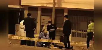 Joven venezolano de 25 años es asesinado a balazos por sicarios frente a una peluquería en San Juan de Miraflores Joven venezolano de 25 años es asesinado a balazos por sicarios frente a una peluquería en San Juan de Miraflores