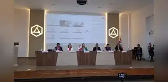 Presidenta de la Corte de La Libertad presenta propuestas para reformar el sistema de justicia en sesión descentralizada del Congreso Presidenta de la Corte de La Libertad presenta propuestas para reformar el sistema de justicia en sesión descentralizada del Congreso