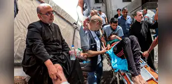 El pedido urgente del padre Romanelli evitó una tragedia en la Sagrada Familia de Gaza: "Sin él, se habría producido una masacre" El pedido urgente del padre Romanelli evitó una tragedia en la Sagrada Familia de Gaza: "Sin él, se habría producido una masacre"