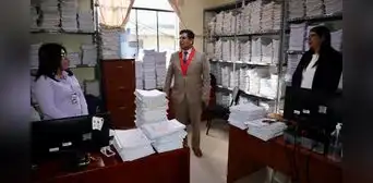 Presidente de la Corte de Piura verificó atención del servicio de justicia en Huancabamba Presidente de la Corte de Piura verificó atención del servicio de justicia en Huancabamba