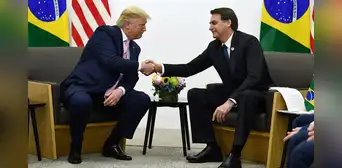 Trump defiende a Jair Bolsonaro y exige a la justicia brasileña frenar inmediatamente el juicio "injusto" para el expresidente Trump defiende a Jair Bolsonaro y exige a la justicia brasileña frenar inmediatamente el juicio "injusto" para el expresidente