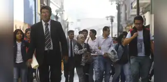 Salario promedio en Lima supera nivel prepandemia y alcanza S/2.100, pero empleo juvenil cae 35% Salario promedio en Lima supera nivel prepandemia y alcanza S/2.100, pero empleo juvenil cae 35%