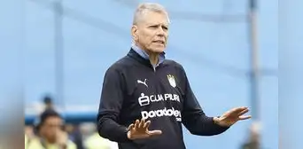 Paulo Autuori minimizó 'purga' de 7 jugadores en Sporting Cristal: "Entradas y salidas son normales" Paulo Autuori minimizó 'purga' de 7 jugadores en Sporting Cristal: "Entradas y salidas son normales"