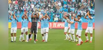 Jugadores de Sporting Cristal no habrían sido informados de su salida: se enteraron en conferencia de prensa