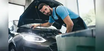 ¿Vas a viajar en auto? Los detalles que no puedes pasar por alto para garantizar un paseo seguro
