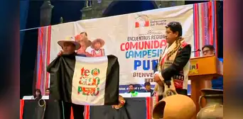 Ciudadanos de Puno le increpan a Josué Gutiérrez por callar frente a muertes en su región: "Es un defensor de Dina asesina" Ciudadanos de Puno le increpan a Josué Gutiérrez por callar frente a muertes en su región: "Es un defensor de Dina asesina"