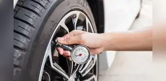 Kit básico de emergencia para tu auto: ¿qué debe incluir y por qué es obligatorio llevarlo en tus viajes?
