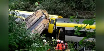 Tren con 100 pasajeros a bordo se descarrila en Alemania: autoridades reportan al menos 3 muertos