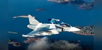 Presidenta suprimió del mensaje la firma de contrato para compra de 24 aviones de guerra Presidenta suprimió del mensaje la firma de contrato para compra de 24 aviones de guerra