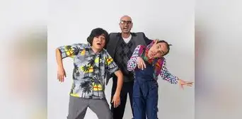 'Eternos comediantes': una sátira sobre la televisión de los 90 'Eternos comediantes': una sátira sobre la televisión de los 90