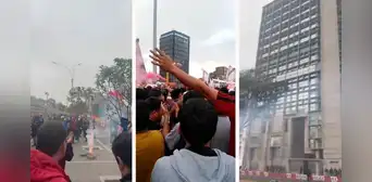 Hinchas de Universitario protestan afuera de Sunat por demora en designar al nuevo administrador: "Nosotros levantamos a la 'U'"
