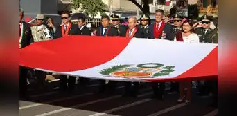 Presidente de la Corte de Moquegua participó en actos por el 204° aniversario patrio del Perú Presidente de la Corte de Moquegua participó en actos por el 204° aniversario patrio del Perú