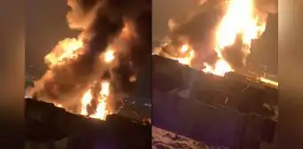 Feroz incendio en Parque Industrial Pachacútec en Ventanilla: 20 unidades de bomberos atienden emergencia Feroz incendio en Parque Industrial Pachacútec en Ventanilla: 20 unidades de bomberos atienden emergencia