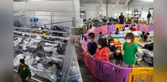 Niños inmigrantes denuncian abusos que sufren en centros de detención en EEUU: “Nos tratan como si no fuéramos seres humanos” Niños inmigrantes denuncian abusos que sufren en centros de detención en EEUU: “Nos tratan como si no fuéramos seres humanos”