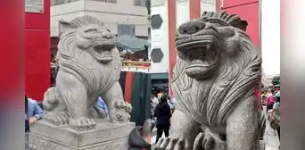 Leones del Barrio Chino: ¿qué representan y desde cuándo están en la entrada del arco de la calle Capón? Leones del Barrio Chino: ¿qué representan y desde cuándo están en la entrada del arco de la calle Capón?
