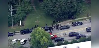 Tiroteo deja a un policía muerto en universidad de EEUU: sospechoso fallecido llevaba dos pistolas, un rifle y una escopeta Tiroteo deja a un policía muerto en universidad de EEUU: sospechoso fallecido llevaba dos pistolas, un rifle y una escopeta