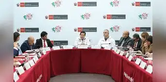 Mesa técnica minera avanza sin Confemin: gremio ratifica su retiro y coordina con el Congreso Mesa técnica minera avanza sin Confemin: gremio ratifica su retiro y coordina con el Congreso