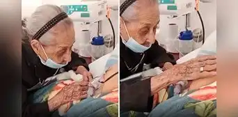 Madre de 102 años conmueve a las redes sociales al despedirse en el hospital de su hijo de 82 Madre de 102 años conmueve a las redes sociales al despedirse en el hospital de su hijo de 82