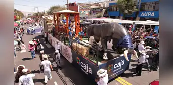 Caja Arequipa celebra el 485° Aniversario de Arequipa con un mensaje de tradición y compromiso con el medio ambiental. Caja Arequipa celebra el 485° Aniversario de Arequipa con un mensaje de tradición y compromiso con el medio ambiental.