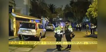 Atacan a balazos a hombre en exteriores de inmobiliaria cerca a Óvalo Gutiérrez, en Miraflores: PNP investiga el hecho Atacan a balazos a hombre en exteriores de inmobiliaria cerca a Óvalo Gutiérrez, en Miraflores: PNP investiga el hecho