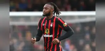 Futbolista del AFC Bournemouth, Antoine Semenyo, enfrentó insultos racistas durante el arranque de la Premier League Futbolista del AFC Bournemouth, Antoine Semenyo, enfrentó insultos racistas durante el arranque de la Premier League