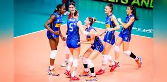 ¡Las bambinas también ganan! Italia venció 3-2 a Japón y es campeona del Mundial de Vóley Sub-21 2025 ¡Las bambinas también ganan! Italia venció 3-2 a Japón y es campeona del Mundial de Vóley Sub-21 2025