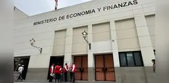 Déficit fiscal se estanca en 2,6% del PBI por tercer mes consecutivo Déficit fiscal se estanca en 2,6% del PBI por tercer mes consecutivo