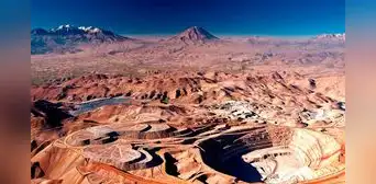 Chile reportó una alza en su PBI en 2025 por sobre lo estimado en contraste al año pasado: se debería a la inversión y la minería Chile reportó una alza en su PBI en 2025 por sobre lo estimado en contraste al año pasado: se debería a la inversión y la minería