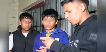Adolescente pide al alcalde de Ate que deje a su mamá vender desayunos en la calle: “Yo la apoyo” Adolescente pide al alcalde de Ate que deje a su mamá vender desayunos en la calle: “Yo la apoyo”