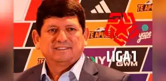 Agustín Lozano llama la atención a los árbitros tras polémicas en Liga 1, pero advierte: "Ellos pueden cometer errores" Agustín Lozano llama la atención a los árbitros tras polémicas en Liga 1, pero advierte: "Ellos pueden cometer errores"