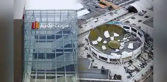 Real Plaza fue multado con más de medio millón de soles por Indecopi tras tragedia de caída de techo de su centro comercial en Trujillo Real Plaza fue multado con más de medio millón de soles por Indecopi tras tragedia de caída de techo de su centro comercial en Trujillo