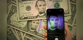 La técnica infalible que puedes usar con la cámara del celular para detectar billetes falsos en 2025