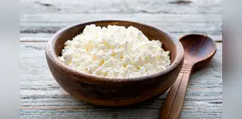 El lácteo con más proteínas que la leche y el queso: refuerza el sistema inmune y ayuda a controlar el peso