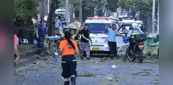 Estas son las impactantes imágenes del atentado terrorista en Cali: así quedó la Base Aérea Marco Fidel Suárez Estas son las impactantes imágenes del atentado terrorista en Cali: así quedó la Base Aérea Marco Fidel Suárez