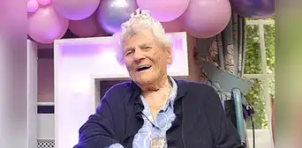 Mujer británica cumple 116 años y rompe récord como la más longeva del mundo: "Hago lo que me gusta" Mujer británica cumple 116 años y rompe récord como la más longeva del mundo: "Hago lo que me gusta"