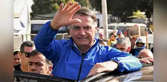 Bolsonaro niega intento de fuga a Argentina tras presunto pedido de asilo y exige revocar su arresto domiciliario Bolsonaro niega intento de fuga a Argentina tras presunto pedido de asilo y exige revocar su arresto domiciliario