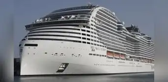 Crucero con 8500 personas quedó varado en medio del mar cuando se dirigía a Italia por un problema en el motor Crucero con 8500 personas quedó varado en medio del mar cuando se dirigía a Italia por un problema en el motor