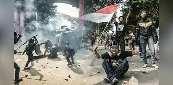 Masivas manifestaciones en Indonesia: aumento de sueldo de diputados a US$14.000 estalla la ira en las calles