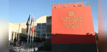 Grupo La República saluda a los trabajadores judiciales de la Corte Superior de Justicia de Moquegua en su día Grupo La República saluda a los trabajadores judiciales de la Corte Superior de Justicia de Moquegua en su día