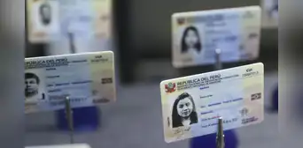 DNI electrónico 3.0, el documento con el que la Reniec oficialmente reemplaza a los DNI azul y amarillo DNI electrónico 3.0, el documento con el que la Reniec oficialmente reemplaza a los DNI azul y amarillo