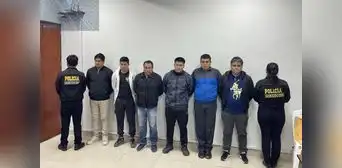 Detienen a seis policías acusados de pedir 3 mil soles a detenidos en Independencia Detienen a seis policías acusados de pedir 3 mil soles a detenidos en Independencia