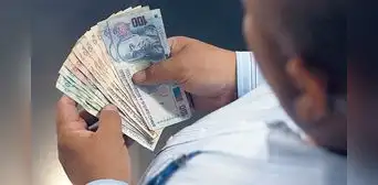Presupuesto 2026: gobierno incluye bono de S/100 y aumento para trabajadores del sector público Presupuesto 2026: gobierno incluye bono de S/100 y aumento para trabajadores del sector público
