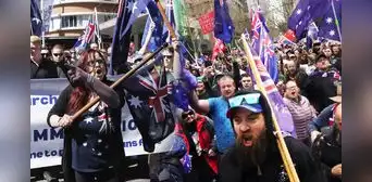 Tensión en Australia por masivas manifestaciones contra la inmigración: Gobierno las vincula con grupos neonazis
