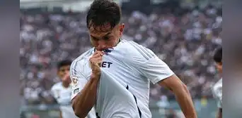 Colo Colo venció a la U. de Chile por el superclásico 198 del fútbol chileno Colo Colo venció a la U. de Chile por el superclásico 198 del fútbol chileno