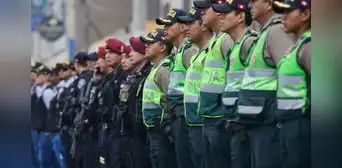 Ejecutivo aprueba aumentar salario a la Policía y Fuerzas Armadas: Mininter recibirá más de 257 mil 562 millones de soles Ejecutivo aprueba aumentar salario a la Policía y Fuerzas Armadas: Mininter recibirá más de 257 mil 562 millones de soles