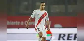 Renzo Garcés y su sorpresivo mensaje en medio de acusaciones por insultar a árbitro en el clásico: "El señor aborrece los labios mentirosos" Renzo Garcés y su sorpresivo mensaje en medio de acusaciones por insultar a árbitro en el clásico: "El señor aborrece los labios mentirosos"