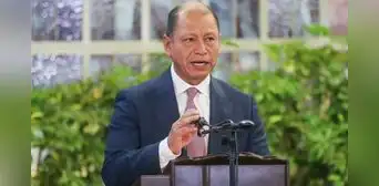 Ministro de Trabajo sugiere revisar actuación de las AFP: "Podrían usar mal los fondos y no ver el interés del trabajador" Ministro de Trabajo sugiere revisar actuación de las AFP: "Podrían usar mal los fondos y no ver el interés del trabajador"