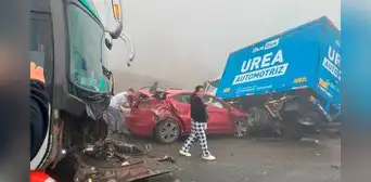 Fatal accidente en carretera Pasamayo: al menos 11 vehículos chocan en cadena y dejan 10 heridos en la vía Panamericana Norte Fatal accidente en carretera Pasamayo: al menos 11 vehículos chocan en cadena y dejan 10 heridos en la vía Panamericana Norte